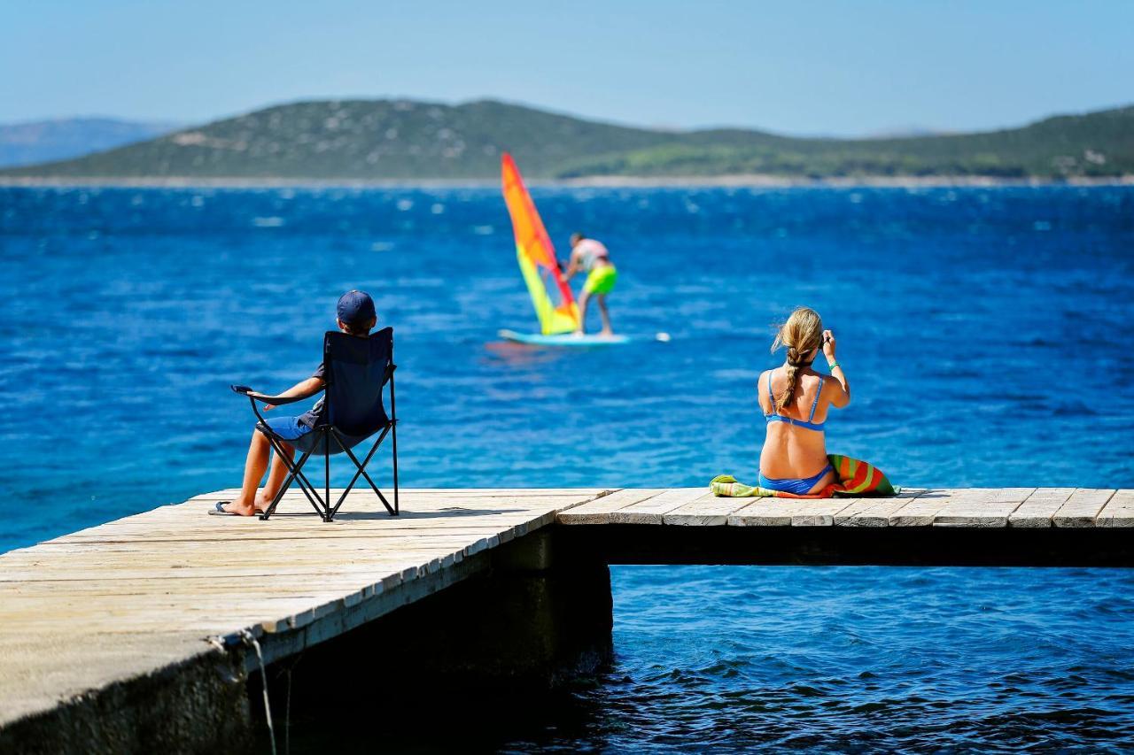 Apartment L And S On The Beach Ugrinici Εξωτερικό φωτογραφία